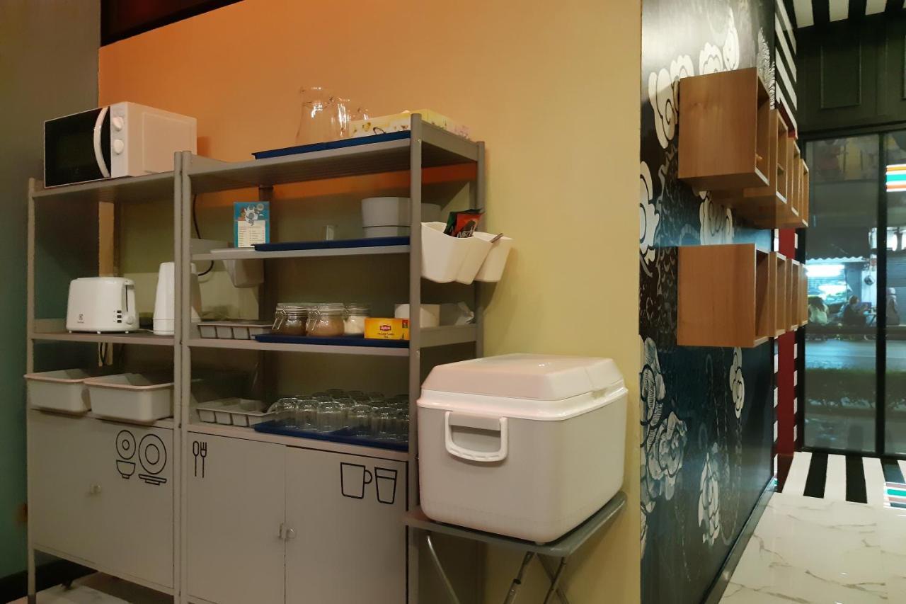 Siam Colors Hostel Банкок Екстериор снимка