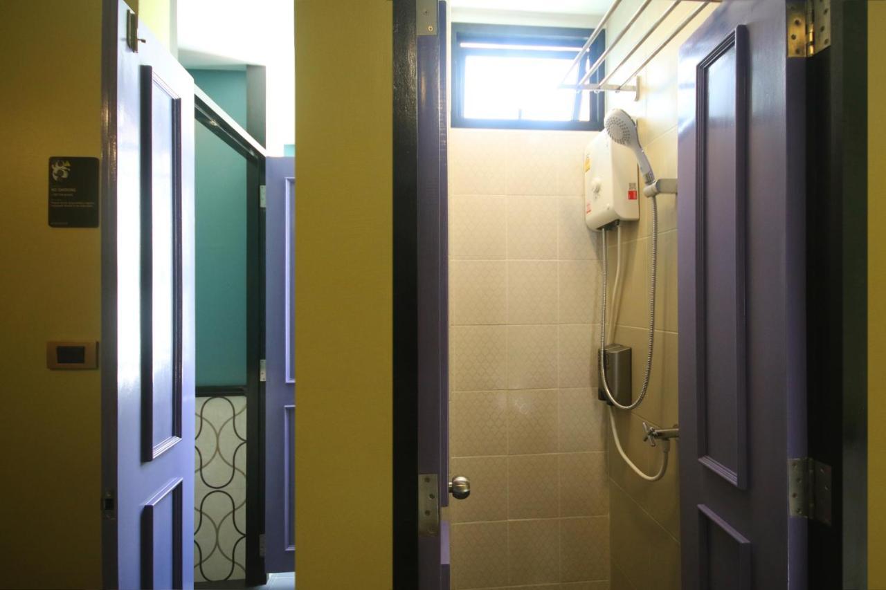 Siam Colors Hostel Банкок Екстериор снимка