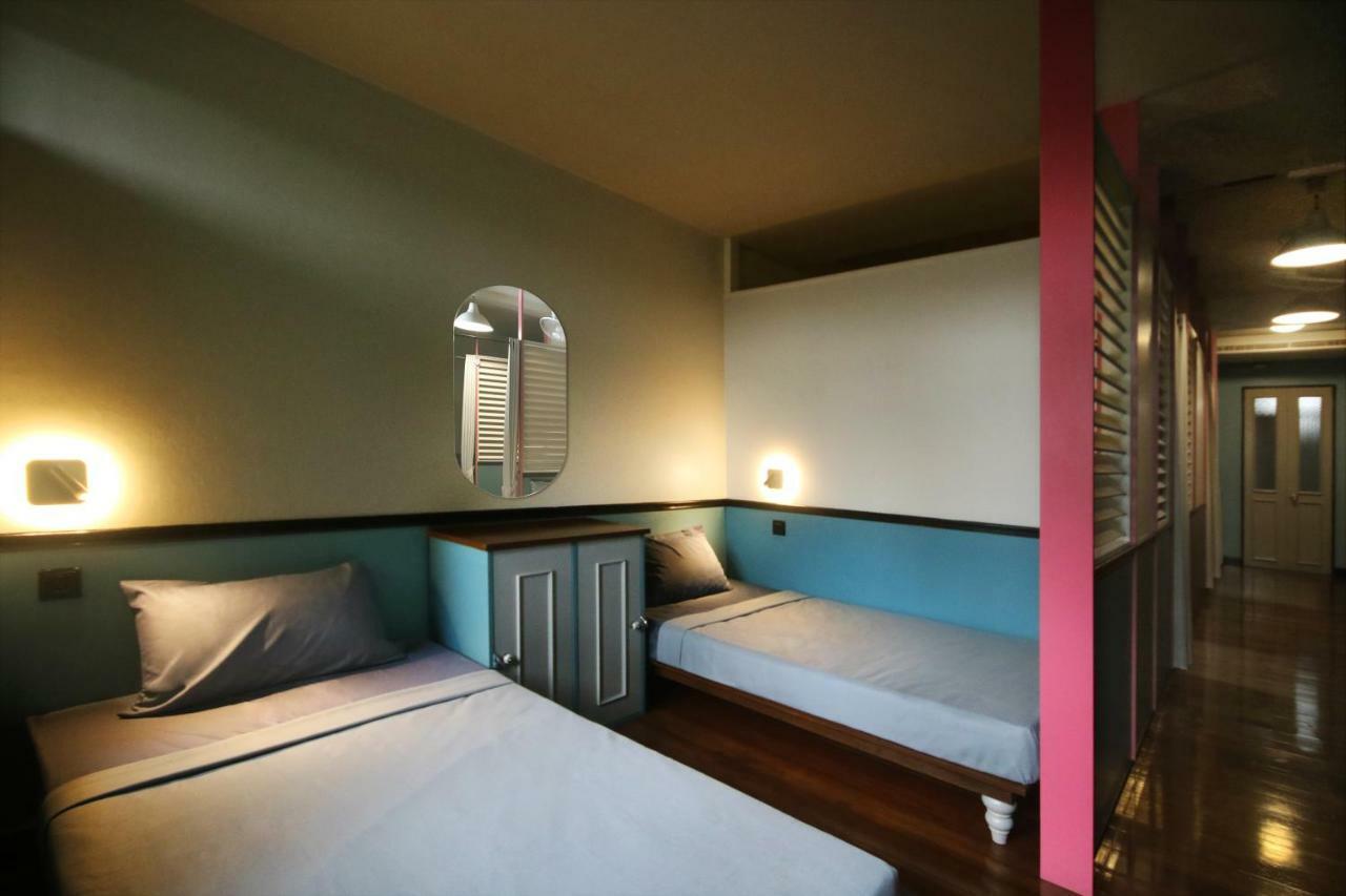 Siam Colors Hostel Банкок Екстериор снимка
