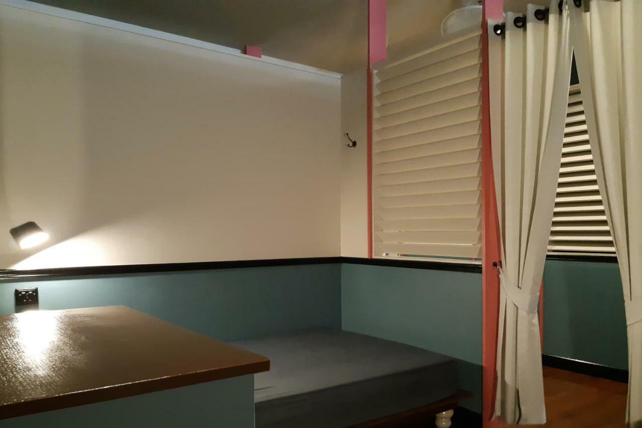 Siam Colors Hostel Банкок Екстериор снимка