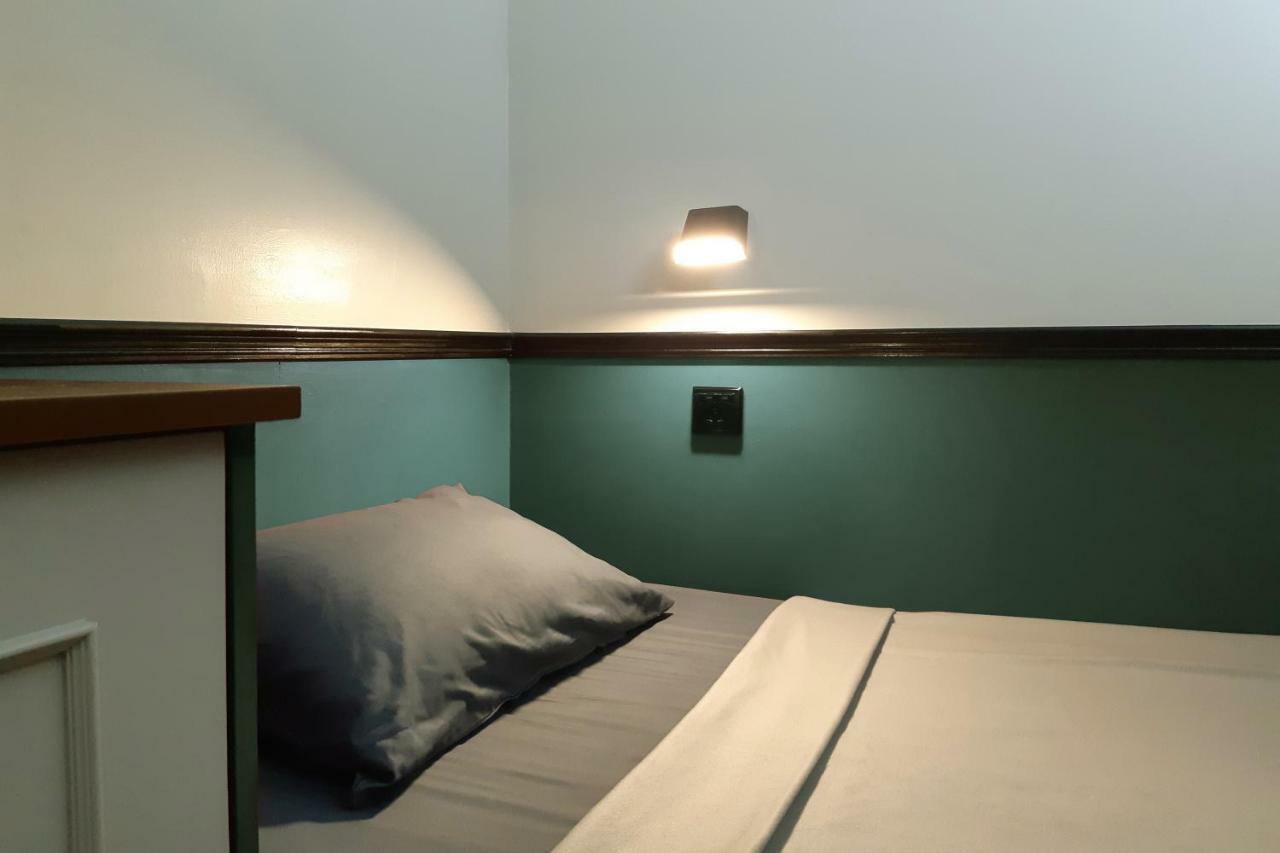 Siam Colors Hostel Банкок Екстериор снимка