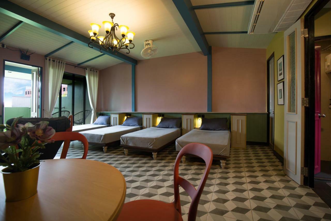 Siam Colors Hostel Банкок Екстериор снимка